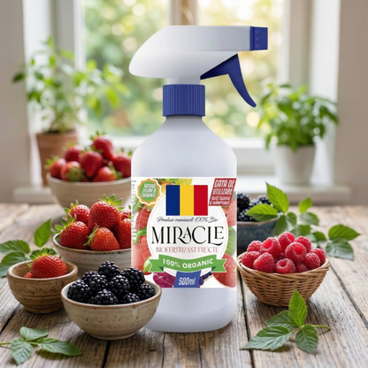 MIRACLE - FERTILIZANT DOCTORUL PĂMÂNTULUI GATA DE UTILIZARE PENTRU CĂPȘUNI ȘI FRUCTE DE PĂDURE 100% NATURAL - 500 ML